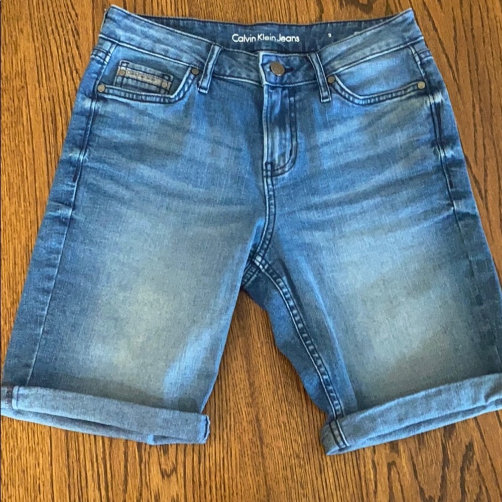 Calvin Klein Jeans City Denim Bermuda shorts Women’s Size 2
